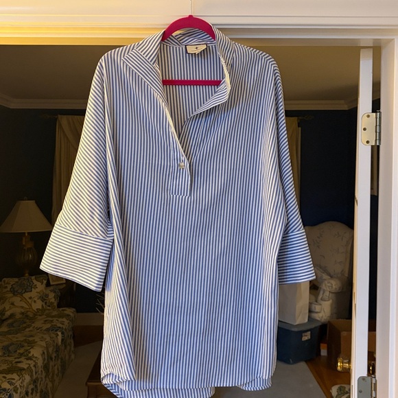 Tuckernuck Blue and White Striped Blouse. Excellent condition. Worn twice - Picture 3 of 3